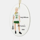 Blonde Vrouw Lacrosse Player in groen en wit Keramisch Ornament (Links)
