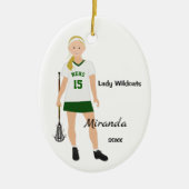 Blonde Vrouw Lacrosse Player in groen en wit Keramisch Ornament (Voorkant)