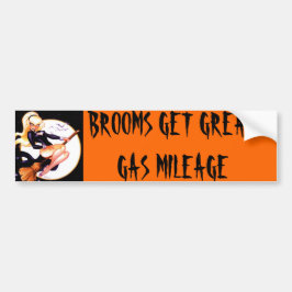 BLONDE WITCH, BROOMS KRIJGEN GROTE GASMILEAGE BUMPERSTICKER