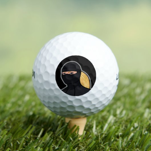 Blonde Woman Golf Balls Golfballen (Insitu Shirt)