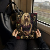 Blonde Zombie Meisje Gotische Planner met Schedels