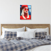 Blondine dame in rood canvas afdruk (Insitu (Slaapkamer))