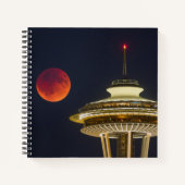 Blood Moon Seattle Space Needle Notitieboek (Voorkant)