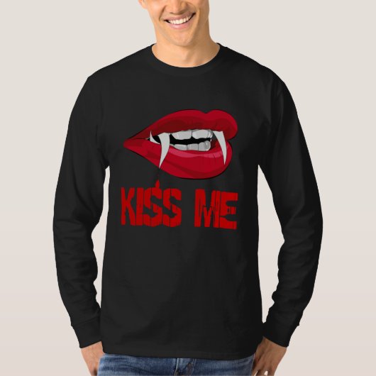 Blood Red Vampire Lips Halloween Kiss Me T-shirt (Voorkant)
