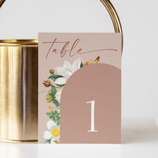 Bloom  camellia. Bleek roze script bruiloft Kaart