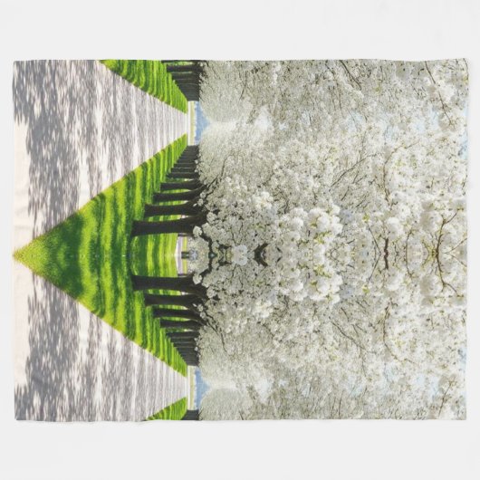 Bloom Trail Dreams - Tranquil Pathway Fleece Deken (Voorkant (Horizontaal))