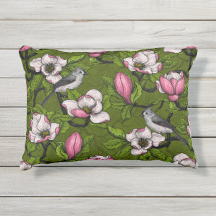 Bloomende magnolia en titmuisvogel 2 buitenkussen