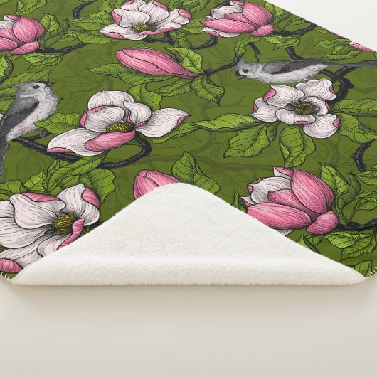 Bloomende magnolia en titmuisvogel 2 sherpa deken (3/4)
