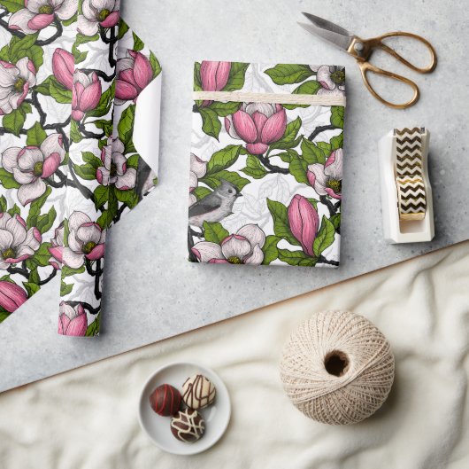 Bloomende magnolia en titmuisvogel cadeaupapier (Crafts)