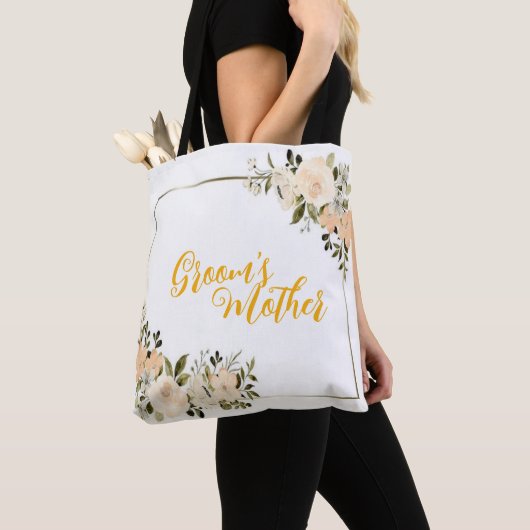 Blooming Elegance: Moeder van de bruidegom Boho Fl Tote Bag (Dichtbij)