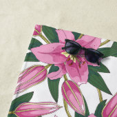 Blooming Lilies in Pastel Pink on White Strandlaken (In situ)