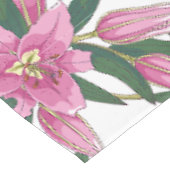 Blooming Lilies in Pastel Pink on White Tafelkleed (Gekanteld)