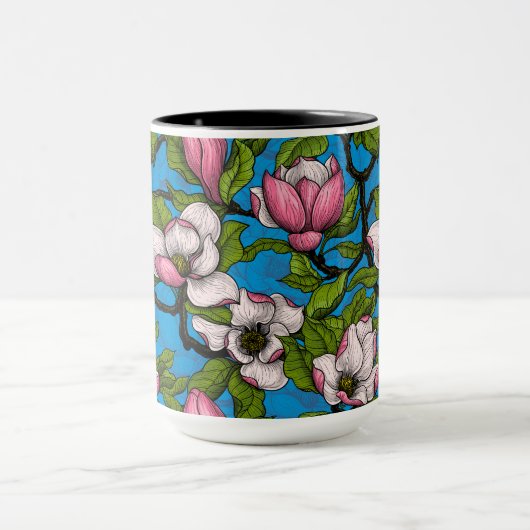 Blooming magnolia op blauw mok (Midden)