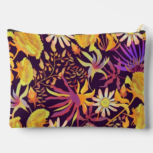 Blooming Mystical Floral Monogram Brown Etui (Achterkant)