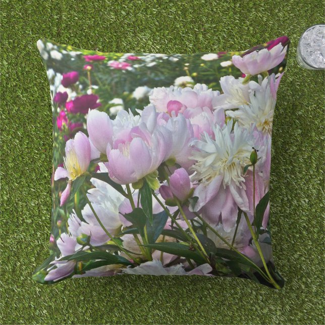BLOOMING PEONIES OUTDOOR ACCENT KUSSEN (Gras)