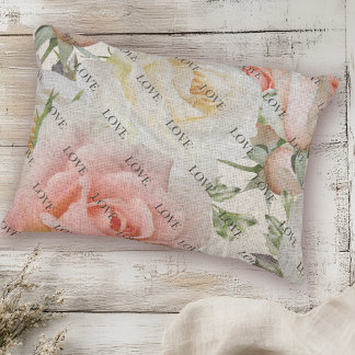 Blooms of Love: Roze en witte rozen op linnen Accent Kussen