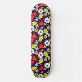 Blooms on Wheels: Levendig bloemenpatroon Persoonlijk Skateboard (Voorkant)