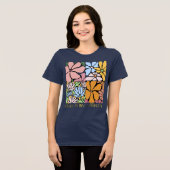 Blossom Beyond Reality – Abstract Flower Art Desig Tri-Blend Shirt (Voorkant volledig)