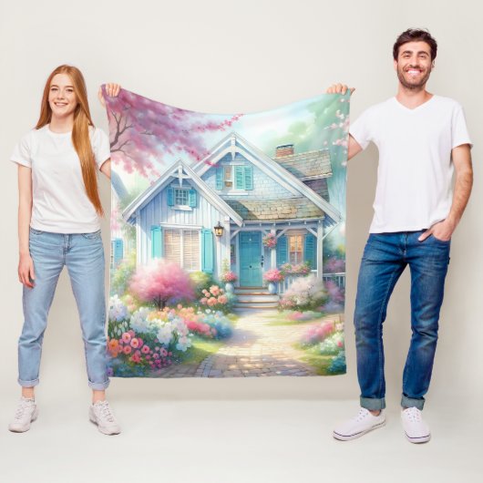 Blossom Lane Blue Cottage Garden Fleece Deken (In situ)