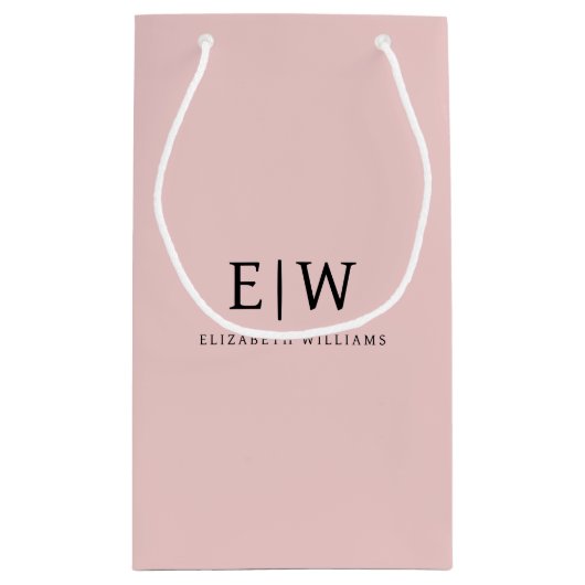 Blozen Stof Roze Moderne Script Meisjesachtige Mon Klein Cadeauzakje (Achterkant)