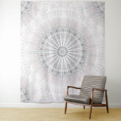 Blozend grijze neutrale boheemse mandala wandkleed (In situ)