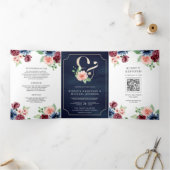 Blozend Roze Marine Burgundy Bloem QR Code Bruilof Drieluik Uitnodiging (Binnen)