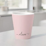 Blozend Roze Moderne Script Meisjesachtig Monogram Latte Mok<br><div class="desc">Zwart en blozend roze eenvoudig script monogram naam Latte Coffee Cup Mok. Dit is het perfecte cadeau voor sweet 16 verjaardag,  trouwen,  bruidsfeest,  jubileum,  babyfeest of vrijgezellenfeest voor iemand die glamour luxe en chic stijlen liefheeft.</div>