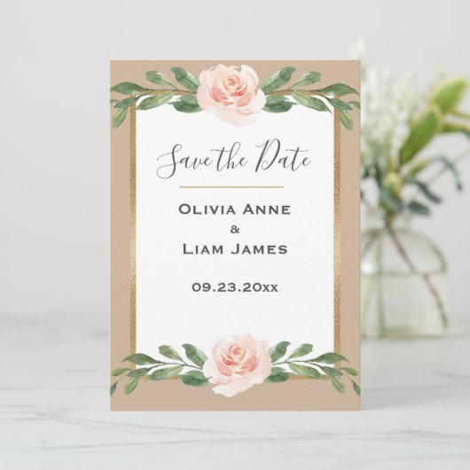 Blozende Beige Bloemrijke Elegante Script Gouden B Save The Date (Staand voorkant)