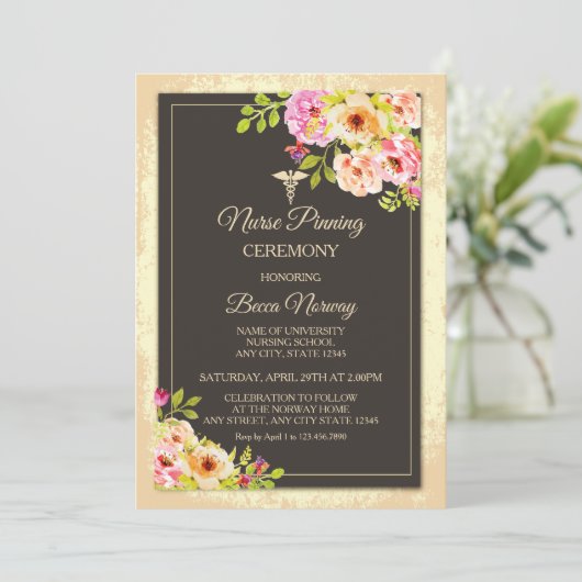 Blozende Bloemige Verpleegster Speld Ceremonie Kaart (Staand voorkant)