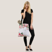 Blozende Roze Bloem Initialen Monogram Tote Bag (Op model)