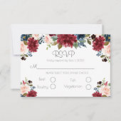 Blozende Roze Burgundy Bloemige Elegante Script Br RSVP Kaartje (Voorkant)