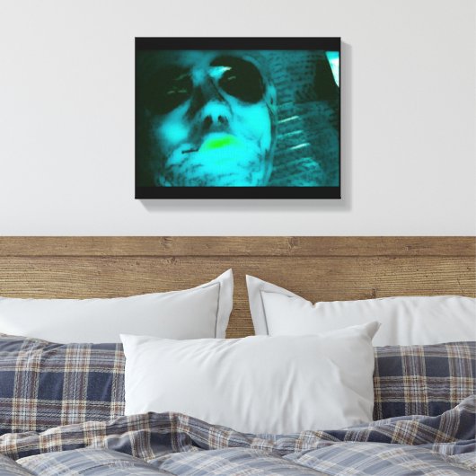 Blue Alien Canvas Afdruk (Insitu (Slaapkamer))