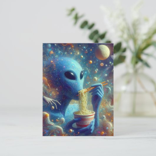 Blue Alien Eating Noodles Briefkaart (Staand voorkant)