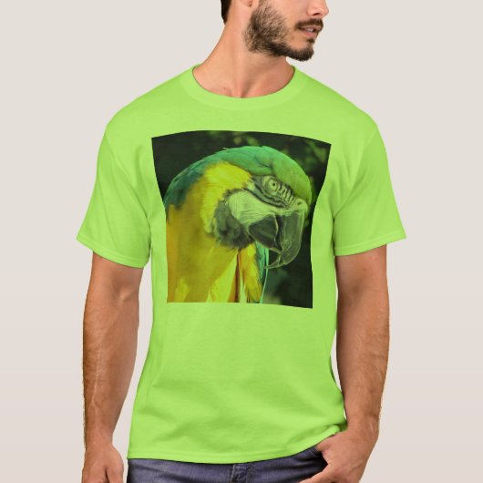 Blue and Gold Macaw T-shirt (Voorkant)