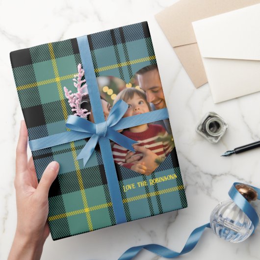 Blue and Green Modern Tartan Photo Christmas Cadeaupapier (Geschenken)