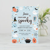 Blue and Orange Halloween 4th Birthday Invitation  Kaart (Staand voorkant)