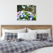 Blue and Pink Hydrangeas - Martha's wijngaard Canvas Afdruk (Insitu (Slaapkamer))