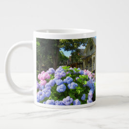 Blue and Pink Hydrangeas - Martha's wijngaard Grote Koffiekop