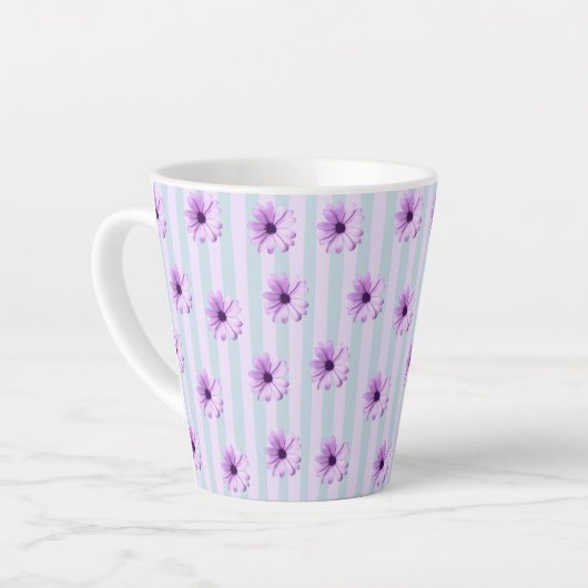 blue and purple striped daisy pattern latte mok (Linkerhoek)