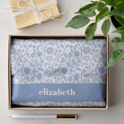 Blue and White Floral Botanical Custom Name Modern Tissuepapier (Geschenk)