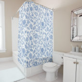 Blue and White Floral Botanical Pattern Whimsical Douchegordijn (In situ)