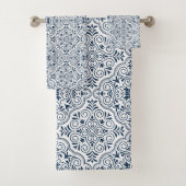 Blue and white floral Moroccan pattern Bad Handdoek (Insitu)