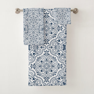 Blue and white floral Moroccan pattern Bad Handdoek
