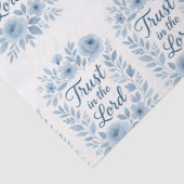 Blue and White Floral Uplifting Script Faith  Tissuepapier (Detail)