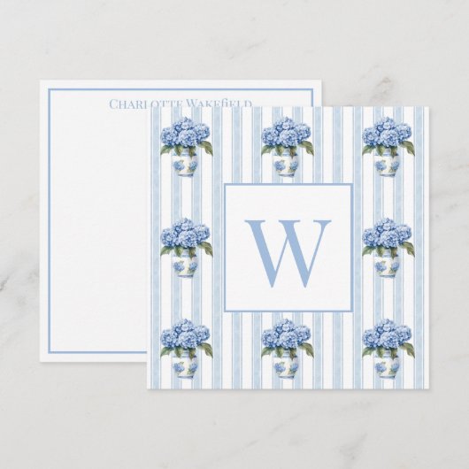 Blue and White Hydrangeas on Stripes Monogram Notitiekaartje (Voorkant / Achterkant)