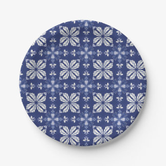 Blue and white paper plate with intricate floral papieren bordje
