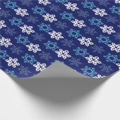 Blue and White Snowflake Pattern Wrapping Paper Cadeaupapier (Hoek)