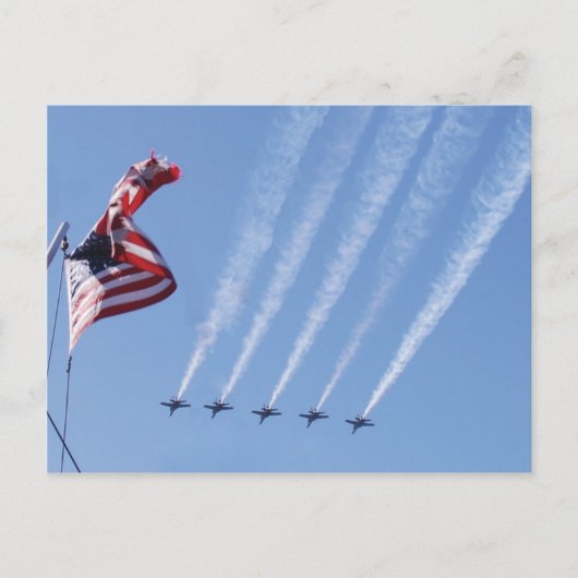 Blue Angels vliegen en een Amerikaanse vlag Briefkaart (Voorkant)
