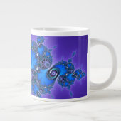 Blue Arabesque op Paars - dun Julia fractal Grote Koffiekop (Rechts)