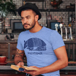 Blue Armadillo gepersonaliseerde grafische kaart Tri-Blend Shirt<br><div class="desc">Dit grafische t-shirt is voorzien van een afbeelding van een gordeldier in blauw en is klaar om te worden aangepast met uw eigen tekst. Voeg een grappige slogan toe, personaliseer dit met de naam van je favoriete fan van gordeldieren of creëer je eigen souvenir T-shirt. De keuze is aan jou....</div>